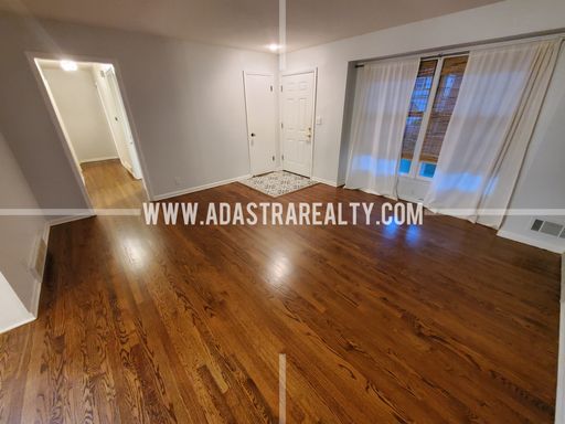 9709 Eby St,, Overland Park, KS 66212