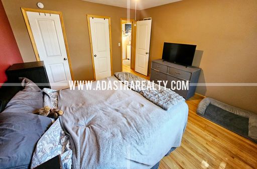 227 S Walnut St,, Olathe, KS 66061