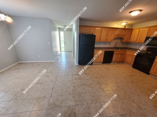 304 N 9th St,, Unit B, Louisburg, KS 66053