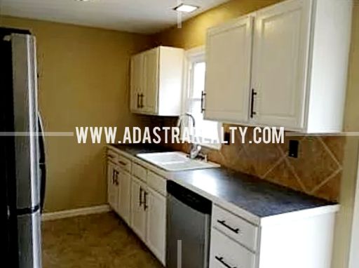 3305 E 107th Ter,, Kansas City, MO 64137-1722