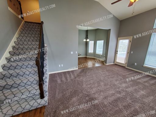 21782 W 123rd Ter,, Olathe, KS 66061-7628