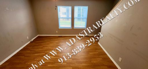 125 Kindred Ave,, Bonner Springs, KS 66012