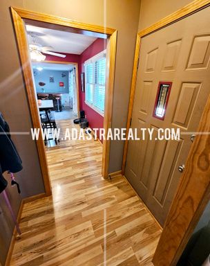 227 S Walnut St,, Olathe, KS 66061