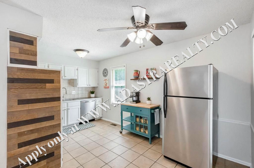 2715 Holmes St,, Kansas City, MO 64109
