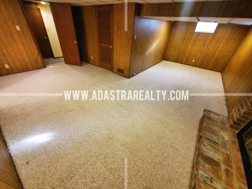 5327 E 100th St,, Kansas City, MO 64137