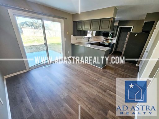 11807 Caenen St,, Overland Park, KS 66210