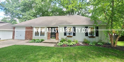 9709 Eby St,, Overland Park, KS 66212