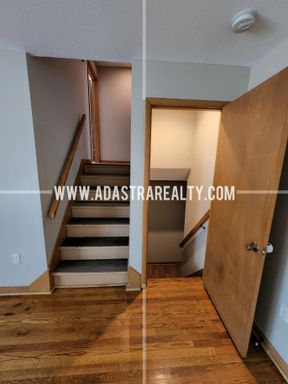 212 Brookside Dr,, Paola, KS 66071