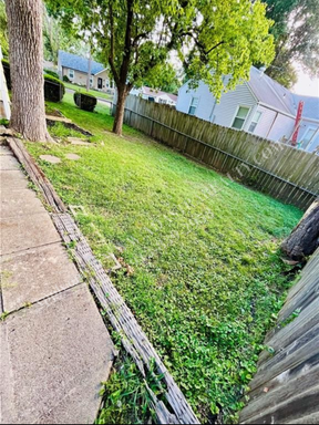 8700 W 82nd St, , Overland Park, KS 66204
