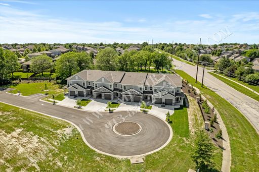 1087 N Findley St,, Olathe, KS 66061