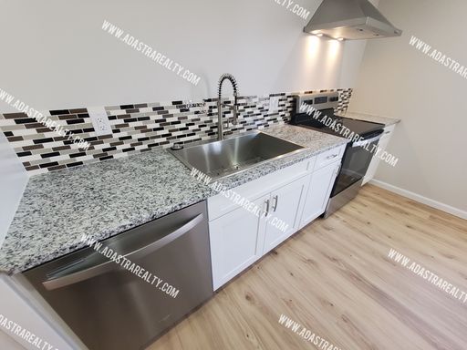 9700 W 89th Ter,, Overland Park, KS 66212