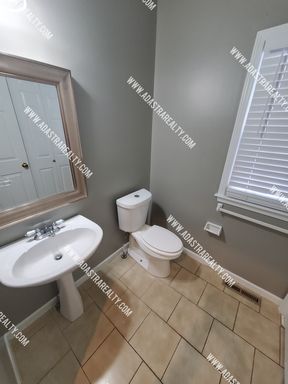 15810 Beverly St,, Overland Park, KS 66223-3475