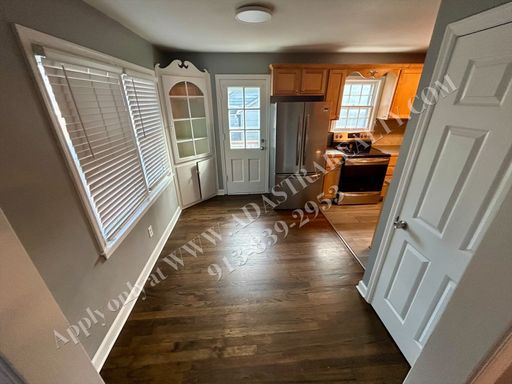 9 W Pocahontas Ln, , Kansas City, MO 64114