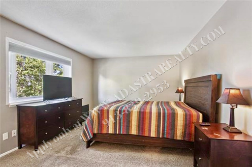 3426 NE 69th St,, Kansas City, MO 64119