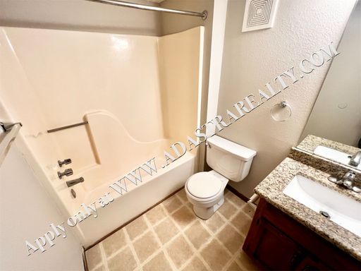 3502 NE Independence Ave,, Lee's Summit, MO 64064