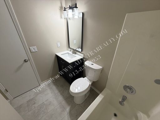 1569 E 120th St., Olathe, KS 66061