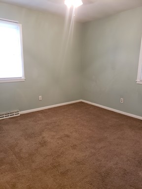 1005 E 117th St,, Kansas City, MO 64131-3847