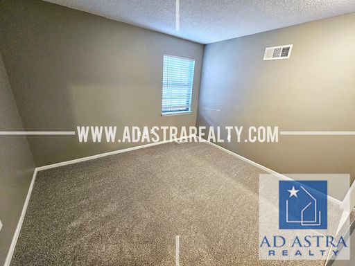 11807 Caenen St,, Overland Park, KS 66210