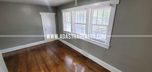 1845 S Scott Ave,, Independence, MO 64052-3928