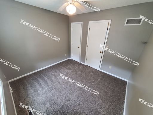 11006 W 76th St,, Shawnee, KS 66214-1268