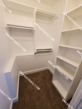 8318 N Spruce Ave,, Kansas City, MO 64119