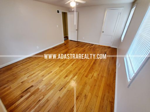 419 E 63rd Ter,, Kansas City, MO 64110-3333