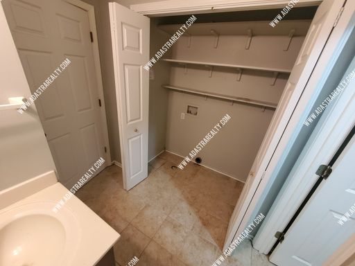 304 N 9th St,, Unit B, Louisburg, KS 66053