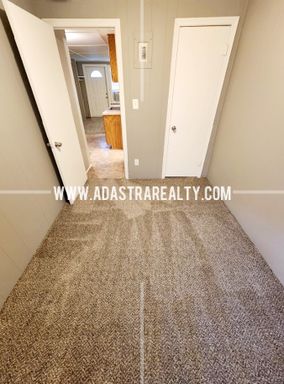 227 E Main St,, Unit 6,, Gardner, KS 66030