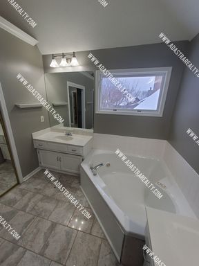 15810 Beverly St,, Overland Park, KS 66223-3475