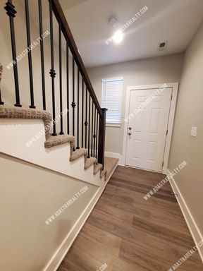 324 N 4th Ter,, Louisburg, KS 66053