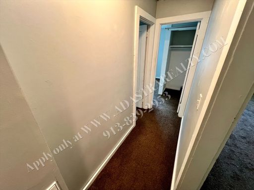 111 S Annie St,, Olathe, KS 66061
