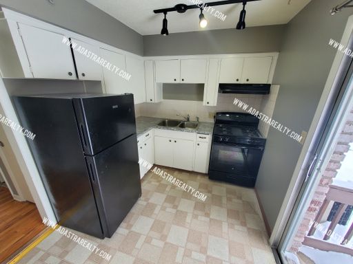 1716 E Cedar St,, Unit 3,, Olathe, KS 66062