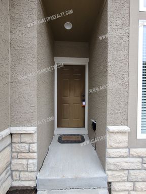 21782 W 123rd Ter,, Olathe, KS 66061-7628