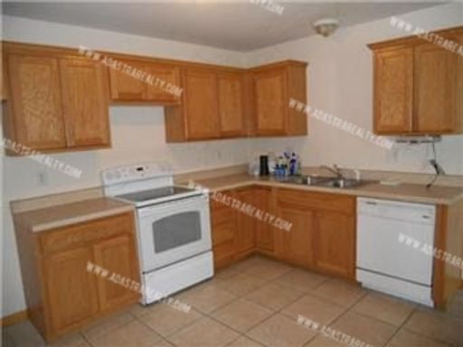 104 W 5th St,, Edgerton, KS 66021