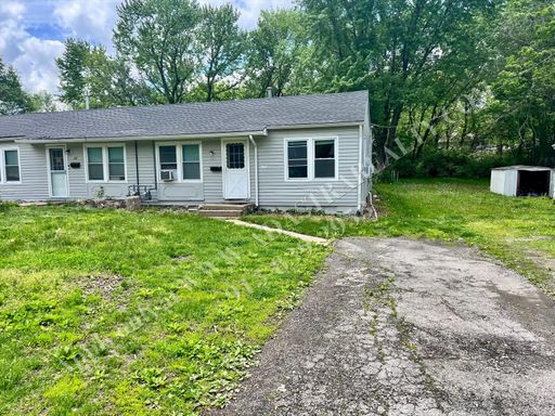 111 S Annie St,, Olathe, KS 66061
