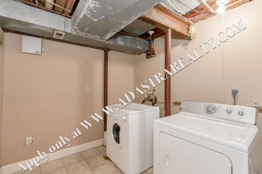 2715 Holmes St,, Kansas City, MO 64109