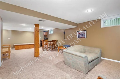 6029 W 158th St, , Overland Park, KS 66223