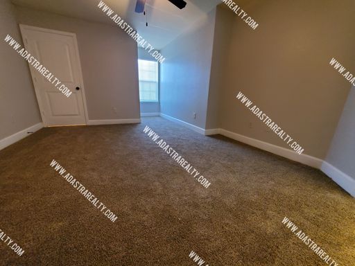 8318 N Spruce Ave,, Kansas City, MO 64119