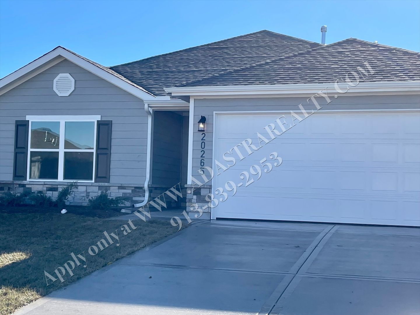 Spring Hill House: 20265 W 194th Ter,