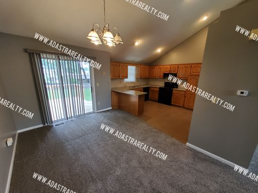 11006 W 76th St,, Shawnee, KS 66214-1268