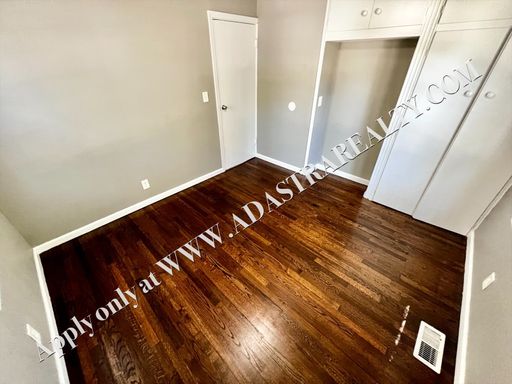 1019 1/2 S Glenwood Ave,, Independence, MO 64053