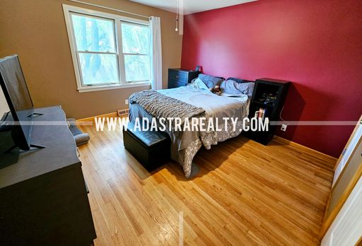 227 S Walnut St,, Olathe, KS 66061