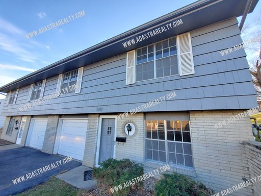 9336 Ballentine St,, Overland Park, KS 66214-1809