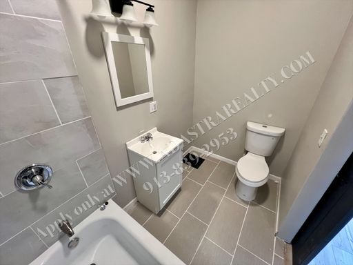 9603 E 35th St S, Independence, MO 64052