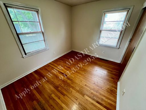 727 N Chestnut St, , Olathe, KS 66061