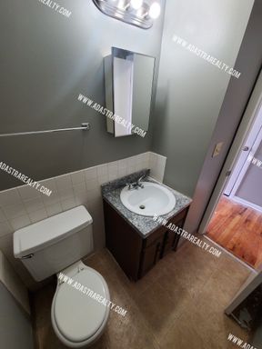 1716 E Cedar St,, Unit 3,, Olathe, KS 66062
