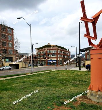 3001 Gillham Rd Apt 206,, Kansas City, MO 64108