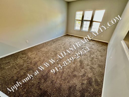 725 Woodson Ln,, Gardner, KS 66030