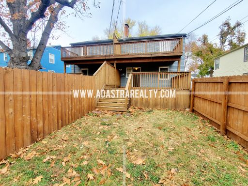 419 E 63rd Ter,, Kansas City, MO 64110-3333