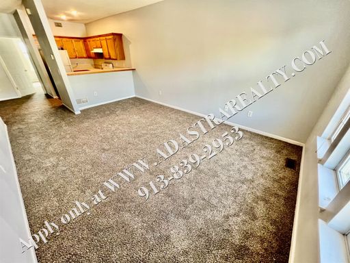 725 Woodson Ln,, Gardner, KS 66030